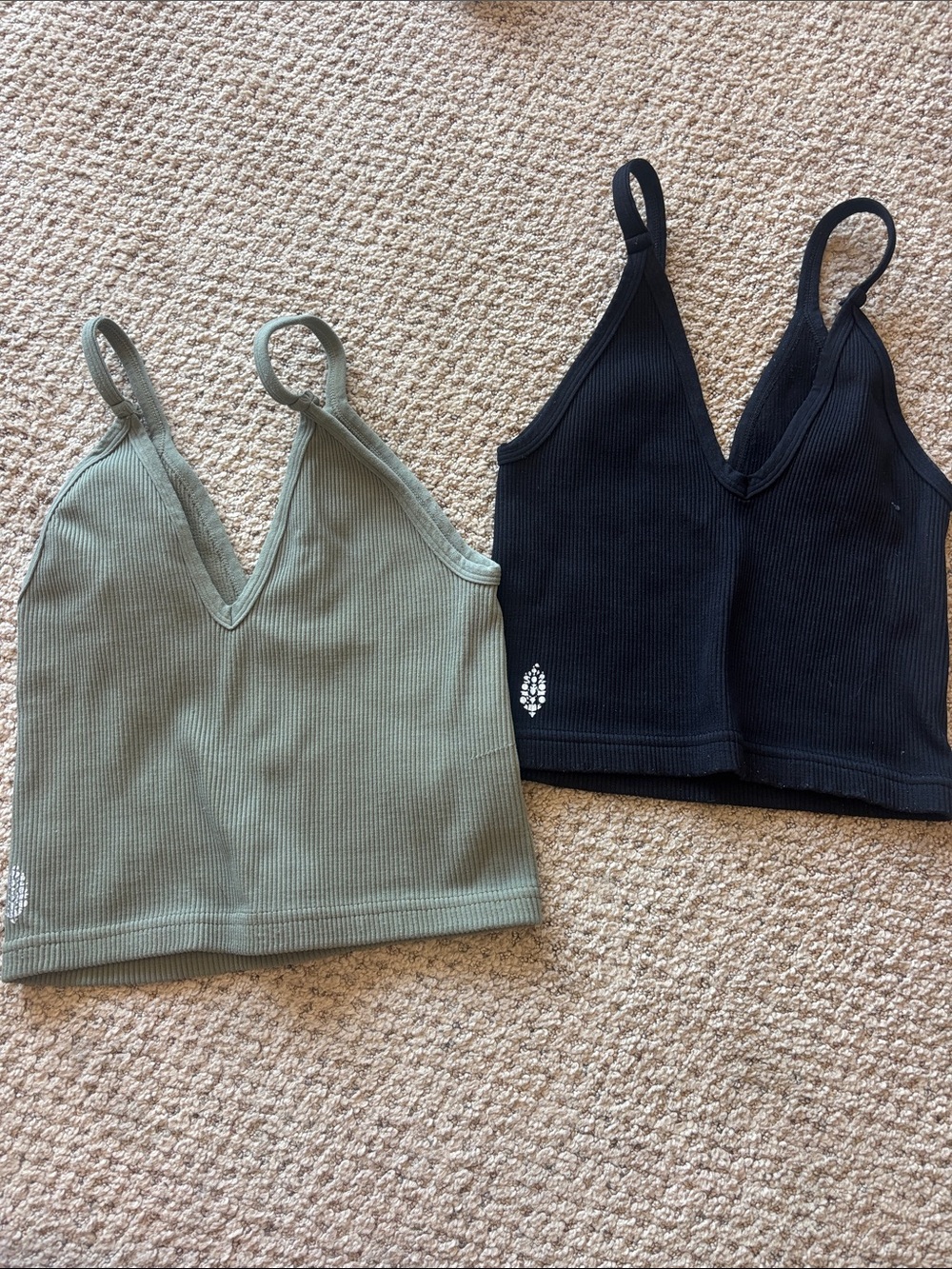 Free people - Ribbed V-Neck Crop Cami Tank - Sage Green and Black